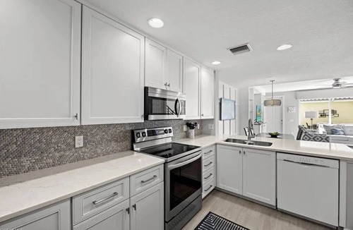 Village Walk of Bonita Springs House | 3-bedroom townhome in marvelous Bonita Springs Village Walk