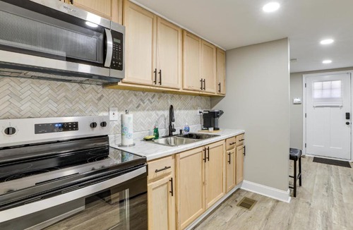 Greenville - Spartanburg House | < 3 Mi to Downtown Greenville! Convenient 2BR Home