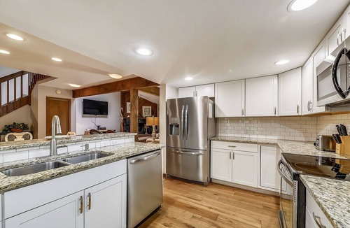Beach Lagoon Villa | 34 Turtle Lane Club ~ Beautiful 3Br Townhome with Private Access to Pool!