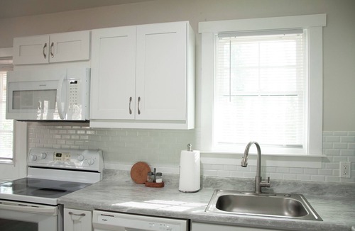 Spartanburg House | 3b/2b Newly Updated River Home with BBQ in charming Spartanburg