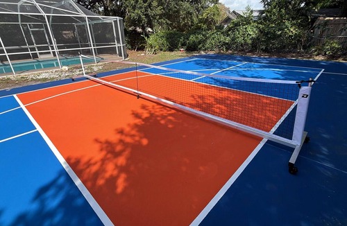 Palm Harbor House | 3BR 2.5 Bath Retreat-Brand New Pickleball Court, Heated Pool, Hot Tub, Game Room