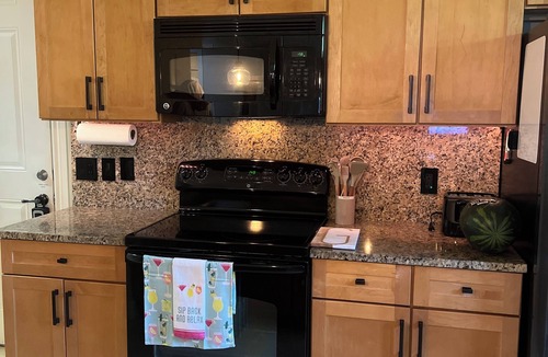 Biggar Villa | 🌴 3BR, 3BA + Loft Casita in Resort-Style Paseo Community, 30+ Days Only 🌴