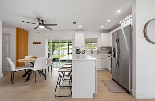 Fort Myers Shores House | 3BR Home River Access Boating Screened Lanai