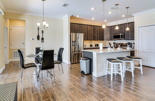 Mariner House | 4 Mi to Golf: Gem w/Pool & Lanai in Cape Coral