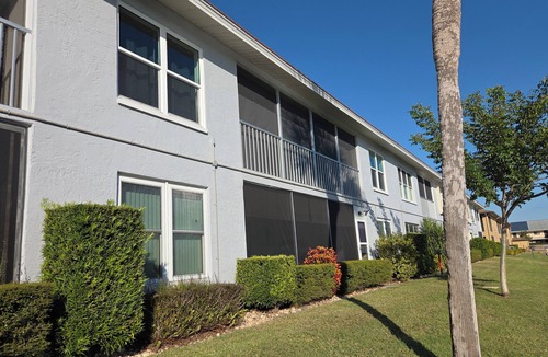 Caloosahatchee Condo | 55+ condo community with easy access to all Cape Coral amenities