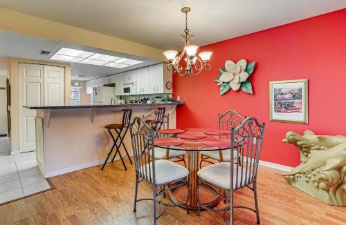 Englewood House | 8 Mi to Beach w/Pool Access: Englewood Condo!