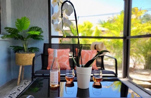 Naples Park Villa | 835 GulfShore Villa | Mins 2 Mercato & White Sands