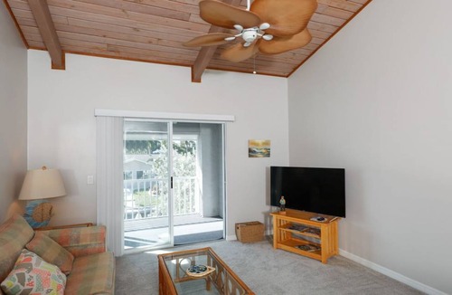 Grove City Villa | 93 m² Villa ∙ 2 bedrooms ∙ 6 guests
