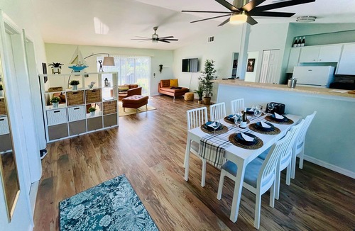 Trafalgar House | A dreamlike vacation home—the place where your best vacation memories will be made!