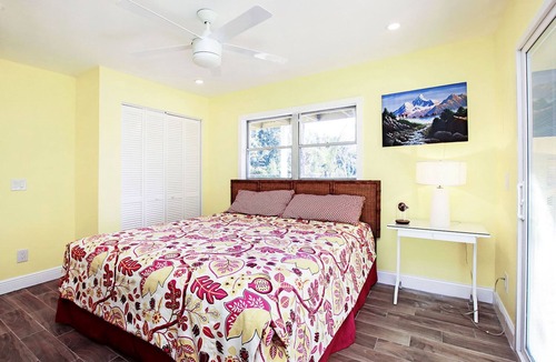 Saint James City House | Aaliyah`s and Amina`s Tropical Retreat - Pine Island St James City Florida