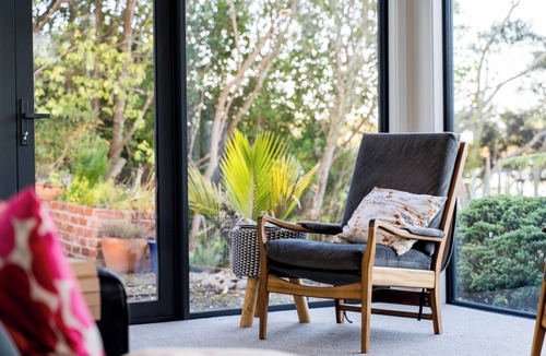 Warrington House | Absolute waterfront retreat with outstanding views, just 15 min north of Dunedin