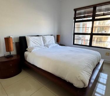 Durban Point Apartment | Accommodation Front - Stunning 4 Sleeper near Ushaka Marine World