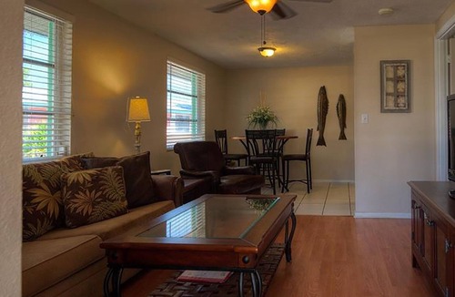 Englewood Cottage | Adorable Cottages on Lemon Bay