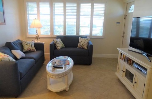 Aloha Kai House | Aloha Kai - Unit 3-close to the pool!