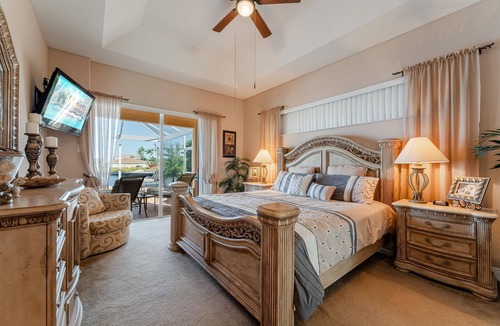 Burnt Store House | Amazing sunsets, Fishing from the dock, Large lanai & Pool - Villa Boa Vista - Roelens Vacations
