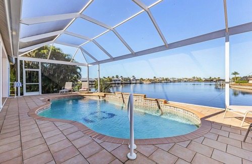 Burnt Store House | Amazing sunsets, Fishing from the dock, Large lanai & Pool - Villa Boa Vista - Roelens Vacations