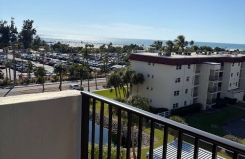 Siesta Key Condo | AMAZING VIEWS of Siesta Key Beach and Gulf. Unit 502W. Fifth floor corner unit.