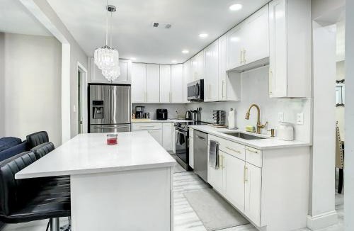 Bradenton House | AMI, IMG, Dogsitting, Boats, Snorkeling, Fishing, Beach, Bikes, Golf, Hottub, BBQ, SRQ