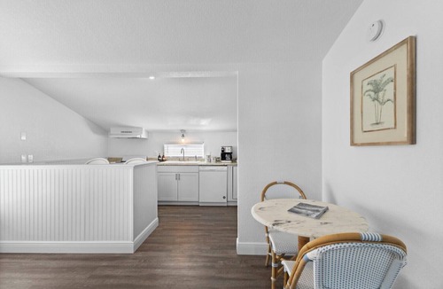 Boca Grande Apartment | Anchor Inn 01 | 1BR/1BA Boca Grande Retreat w/Pool