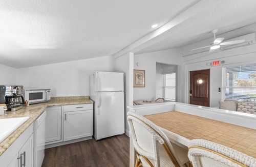 Boca Grande Apartment | Anchor Inn 01 | 1BR/1BA Boca Grande Retreat w/Pool