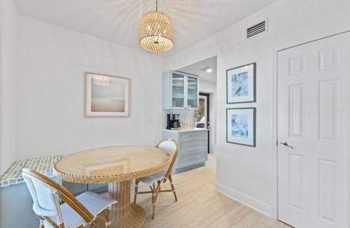 Boca Grande Apartment | Anchor Inn 03 | 2BR/1.5BA Boca Grande | Luxurious