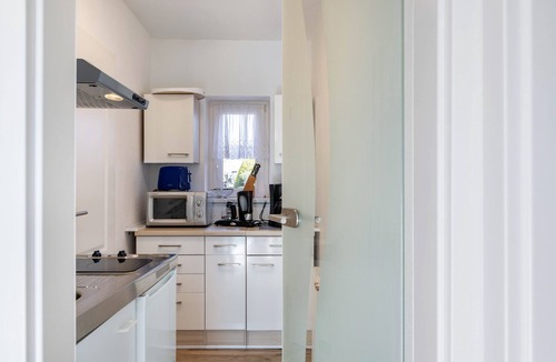 Stutzerbach Apartment | Apartment 'Will' with Private Terrace and Wi-Fi