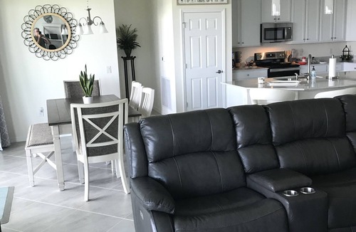 Arborwood Condo | Arborwood Preserve newer condo overlooking nice lake in a resort style setting!