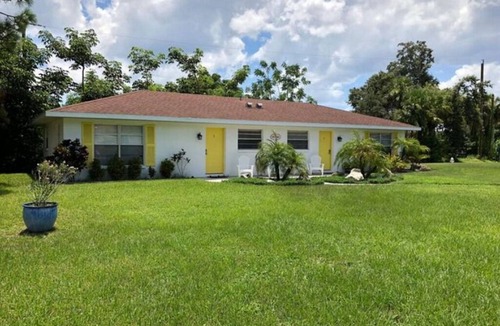 Laurel Villa | Areas Best Value - Private - Near all attractions- Secure and Immaculately Clean