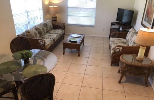 Laurel Villa | Areas Best Value - Private - Near all attractions- Secure and Immaculately Clean