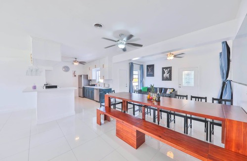 Ives Estates House | Aventura Ives Family Home