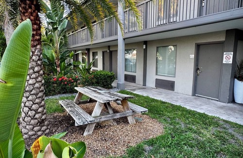 Whitfield Apartment | Azure Residence at Sarasota Cay Club