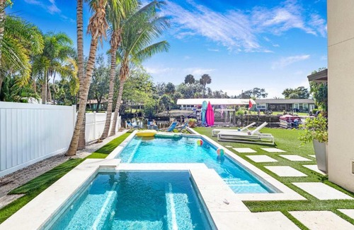 Bonita Springs House | Bay Access Tiki Bar Getaway Pool Spa Sleeps 10