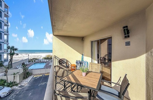 Belle Vista Condo | Beach Access | Gulf Views | Prime Location