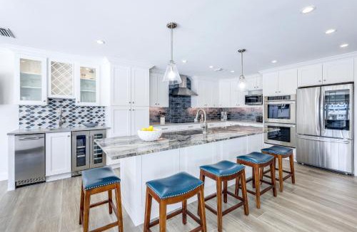 Connors House | Beach Life - Less Than 1 Mile To Vanderbilt Beach! - ON THE WATER