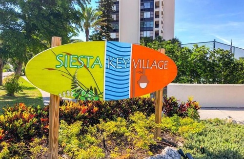 Aloha Kai Villa | Beach & Poolside Paradise on Siesta Key