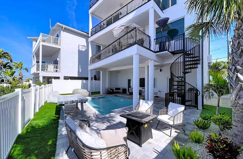 Treasure Island House | Beach Three: Style Meets the Shore w/Pool and Spa