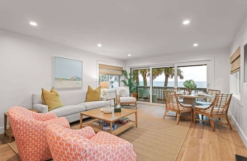 Belleair Beach Condo | Beachfront Aldea 12, Designers Condo!