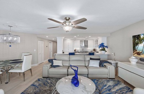 Park Shore Condo | Beachfront condo with exceptional views – CL0802