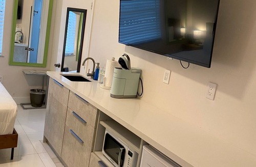 South of Fifth Apartment | BeachFront On The Sand Unit #133 South of 5th, 335 Ocean Dr, Miami Beach