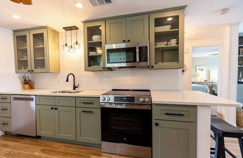 Anna Maria House | Beachy Boathouse Cottage, 2 BR,1BA, Private Pool, Steps to Beach and Bay-