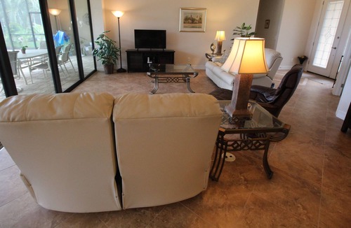 South Gulf Cove Villa | Beautiful 2016 villa in South Gulf cove
