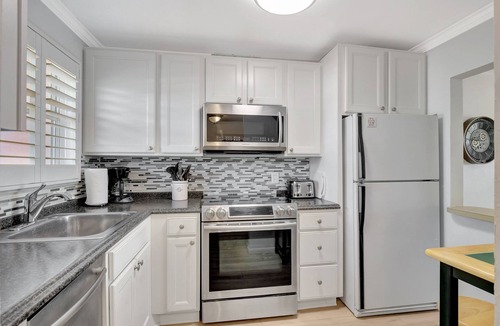 Central Naples Apartment | Beautiful 3 room apartment in Naples - not far from the beautiful beaches