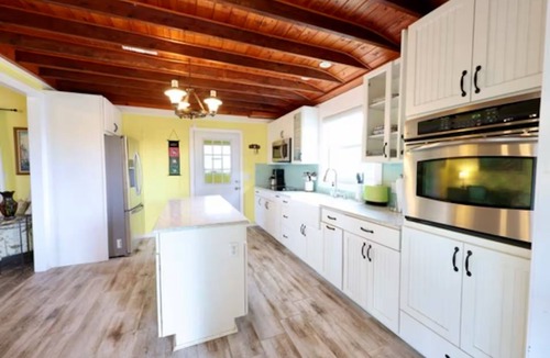 Saint James City House | Beautiful 3bedroom second floor with full kitchen, a pool in pine island