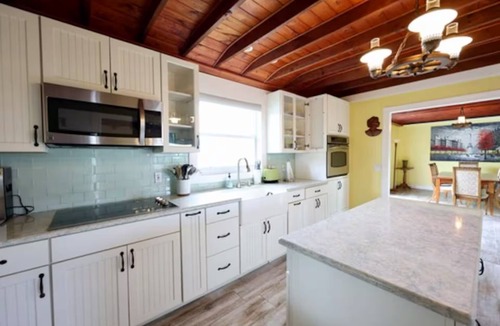 Saint James City House | Beautiful 3bedroom second floor with full kitchen, a pool in pine island