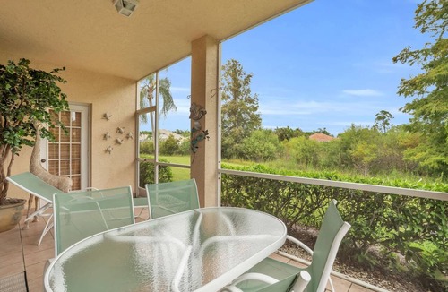 Bonita Shores Condo | Beautiful Corner Unit in Woods Edge W/Brand New Kitchen, Community Pool -Close to Beach