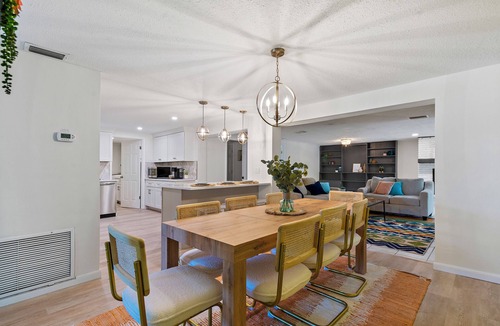 Bayshore Gardens House | Beautiful house close to IMG, Anna Maria Island and Siesta Key.