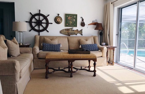 Park Shore House | Beautiful Naples home, walk to private beach!