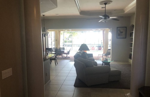 Fort Myers Shores House | Beautiful Private Country Home on the Caloosahatchee river