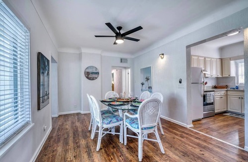 Ilexhurst Condo | Beautiful Spacious 4 Bdrm 2nd floor Condo! Heated Pool and Steps to the beach!