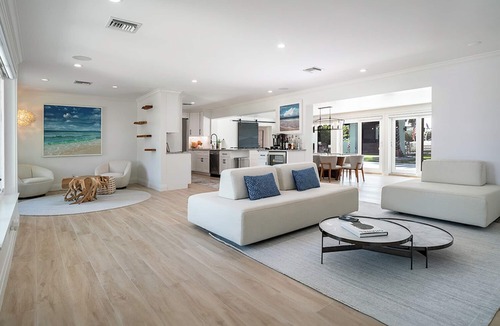 Royal Harbor House | Beautiful views of Naples Bay and walking distance to 5th ave!